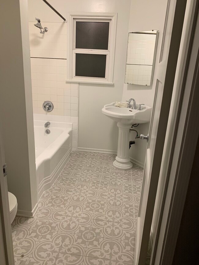 Foto del edificio - 14312 Miranda St