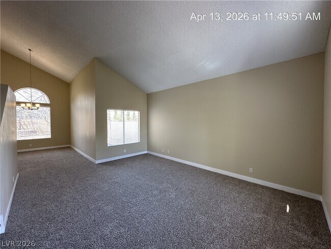 Building Photo - 115 Hanover Dr