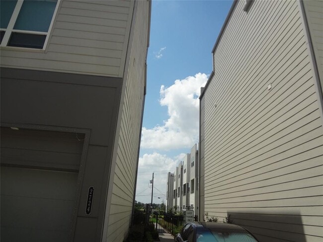 Building Photo - 2717 Eado Edge Ct