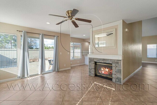 Foto del edificio - Beautiful 3 Bed/3 Bath Home In Temecula!