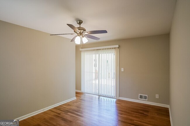 Foto del edificio - 4796 Forest Trail