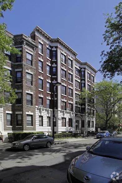 Building Photo - 84 Saint Stephen St