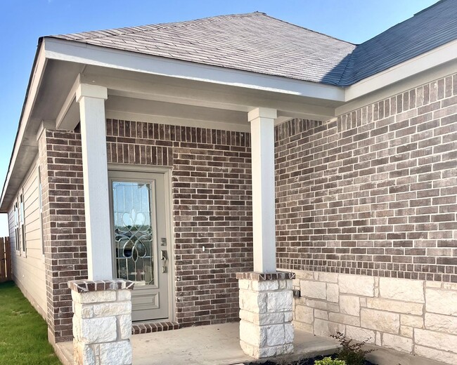 Building Photo - 2023 Single Story Home in Stonewall Ranch!