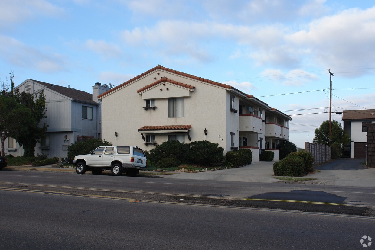 Primary Photo - 4415 Clairemont Dr