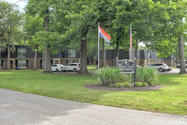 Primary Photo - Wind Crest Apartments & Townhomes