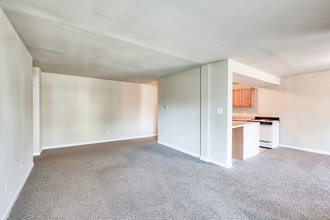 Woodington West Apartments photo'