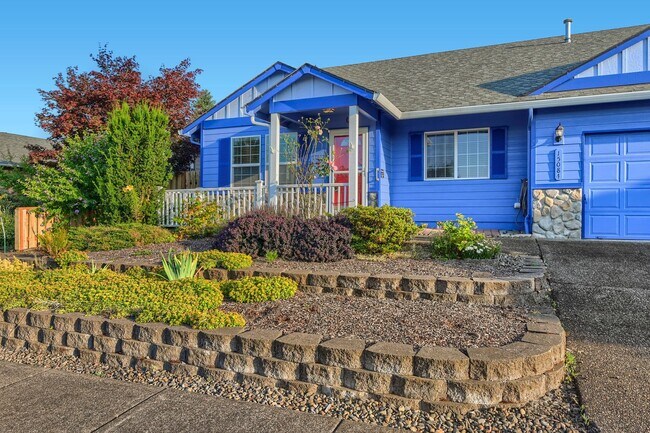 Building Photo - Single-Level 4BR/2BA Ranch — Spacious 3-Car Garage & Low-Maintenance Yard (Oregon City / Fairway ...