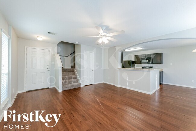 Foto del edificio - 15411 Bammel Oaks Ct