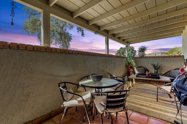 Foto del edificio - 14247 N Boxwood Ln