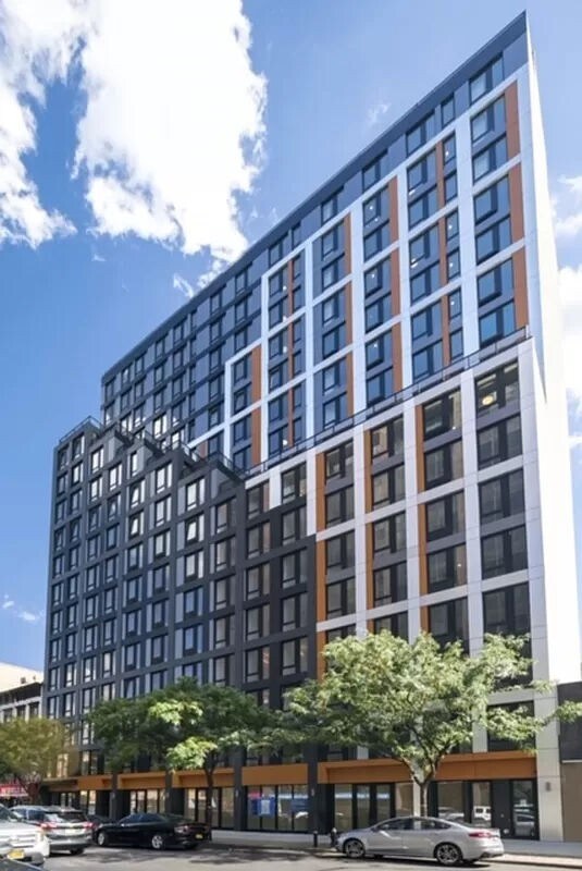 Foto principal - 56 West 125th Street