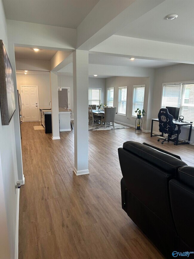 Foto del edificio - 17428 Chelsea St