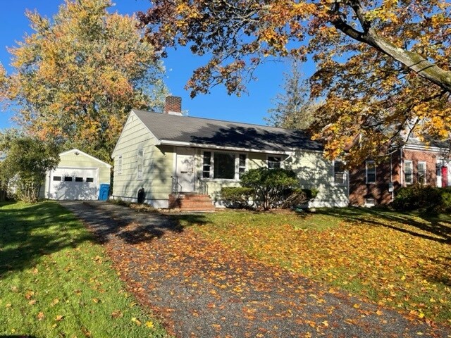 Primary Photo - 70 Edwards St