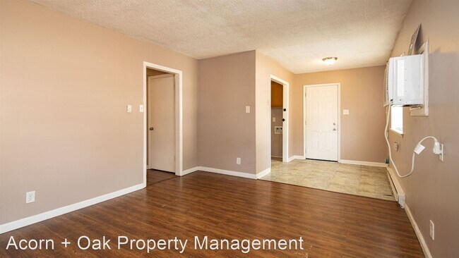 Building Photo - 911 Massey Ave