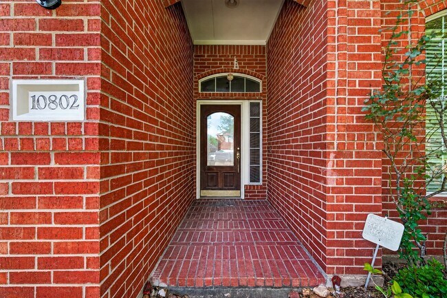 Building Photo - 10802 Warner Hollow Ct