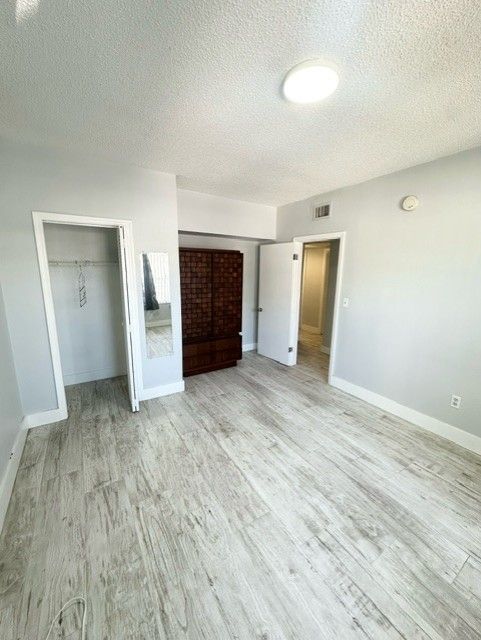 Foto del edificio - 9248 Collins Ave