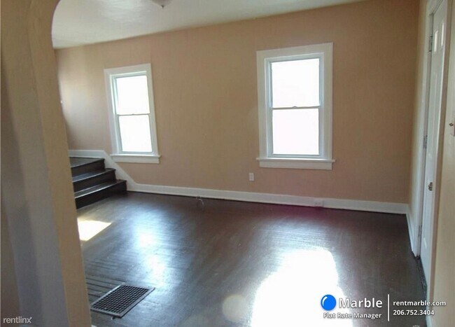Building Photo - 2 br, 1 bath House - 718 Randolph St