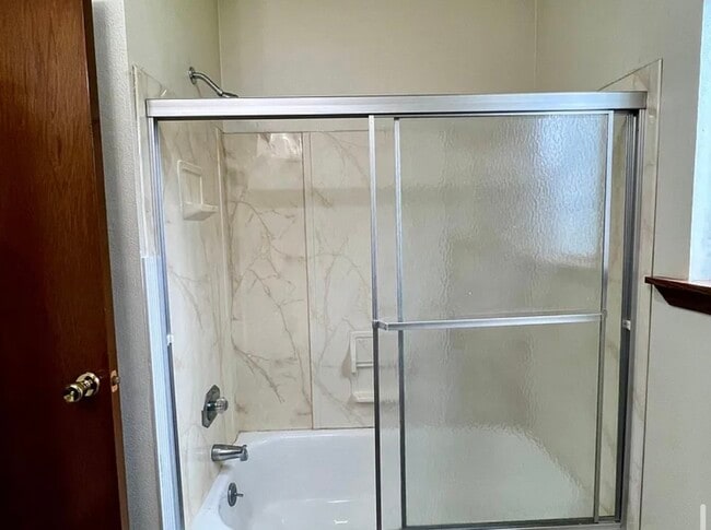 Foto del edificio - 1322 Grape Ave