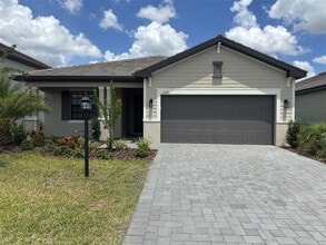 Building Photo - 15161 Serene Shrs Lp