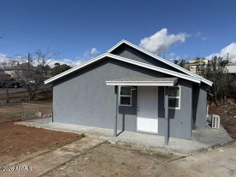 Foto del edificio - 615 E Oak St