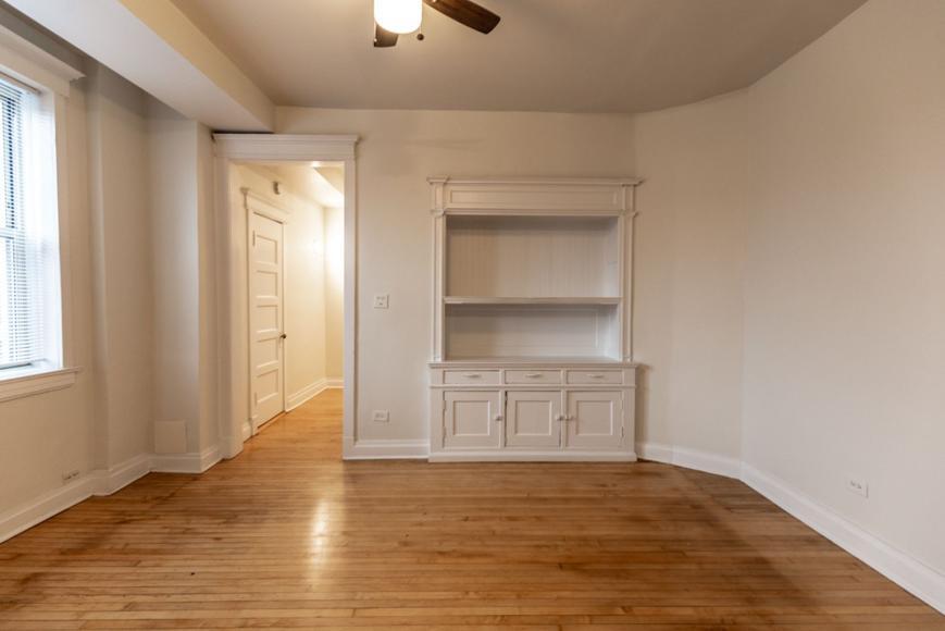 Primary Photo - 2 bedroom in Chicago IL 60613