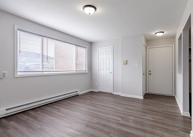 Building Photo - Onyx on Victoria