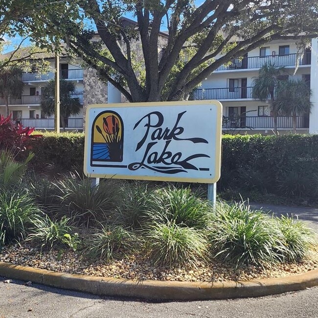 Building Photo - 2040 San Marcos Dr SE