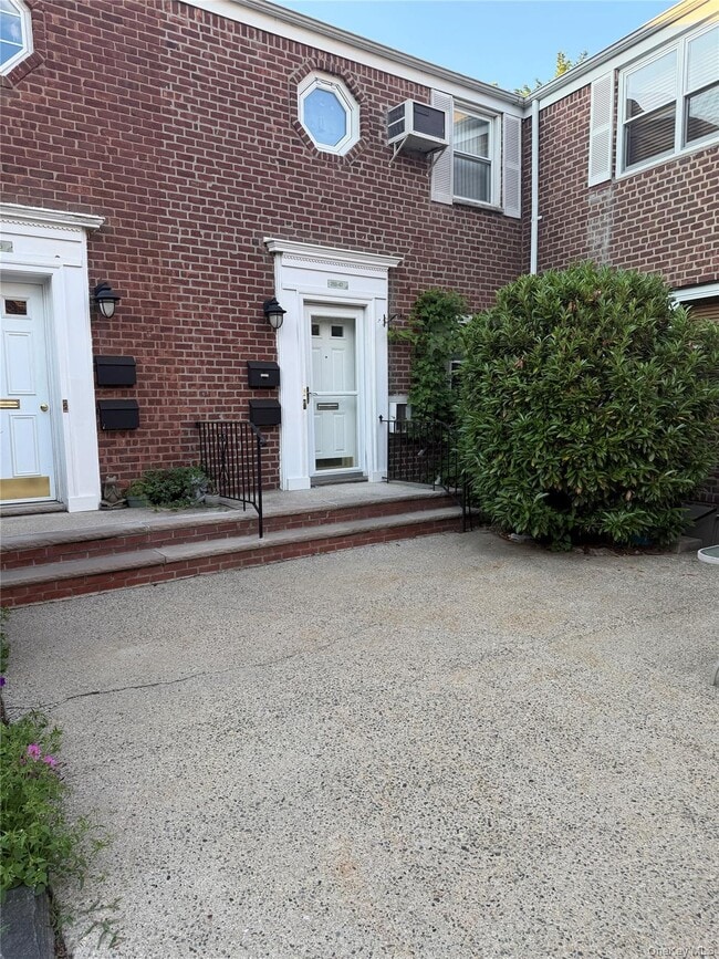 Building Photo - 21-01-26073 73rd St