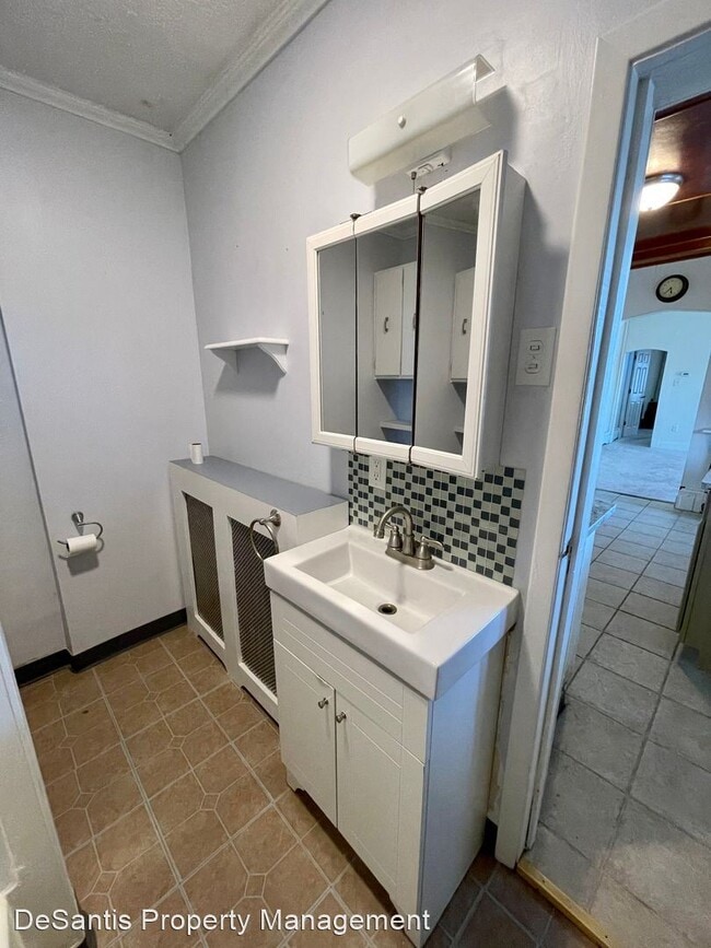 Building Photo - 3 br, 1 bath House - 2310 Salisbury Street