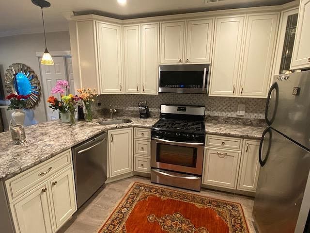 Foto del edificio - 851 N 28th St
