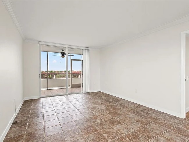 Building Photo - 2333 Feather Sound Dr