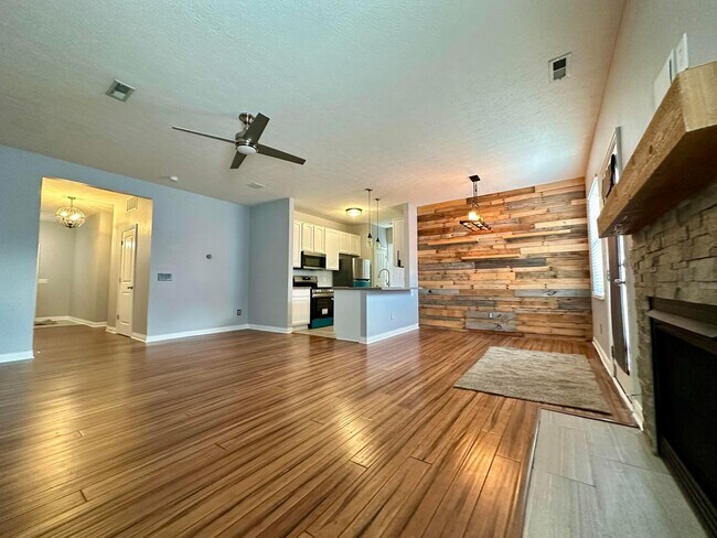 Building Photo - 4645 Grand Strand Dr