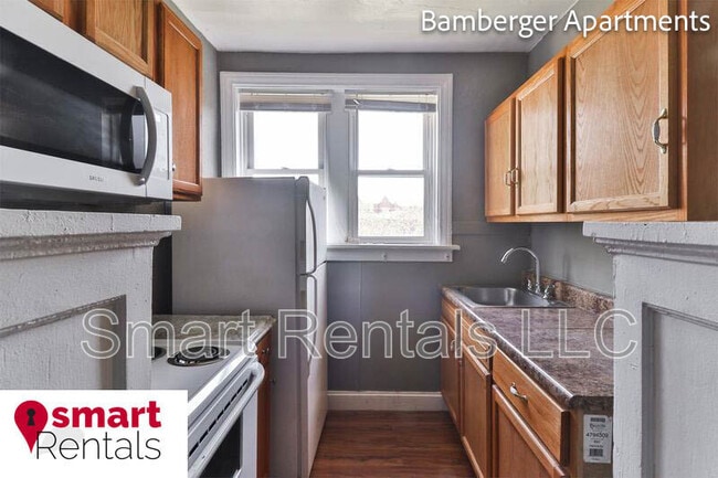 Building Photo - 3864 Bamberger Ave