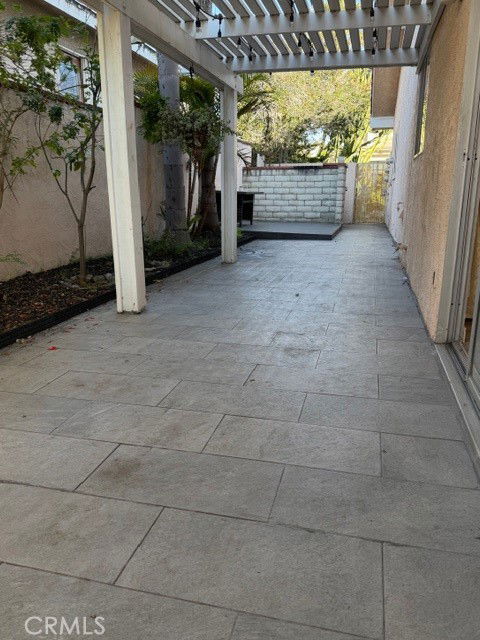 Building Photo - 2122 Marshallfield Ln