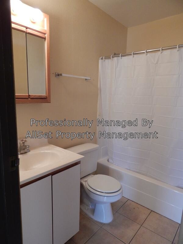 Building Photo - 7624 N 78th St