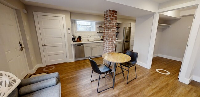 Foto del edificio - 65 Beech Glen St