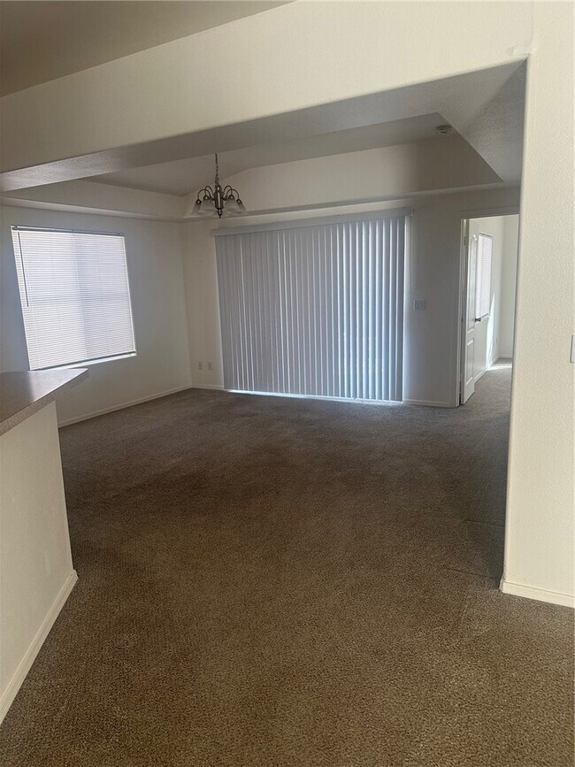 Foto del edificio - 2471 Sabino Dr