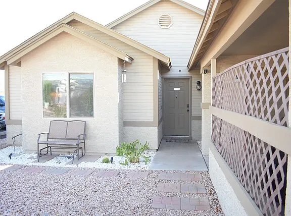 Foto del edificio - 4175 E Pecan Rd
