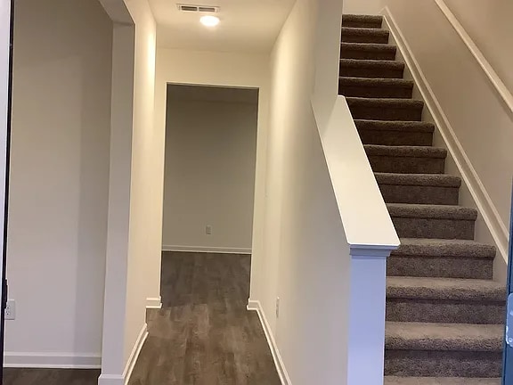 Building Photo - 4654 Sunrise Rdg