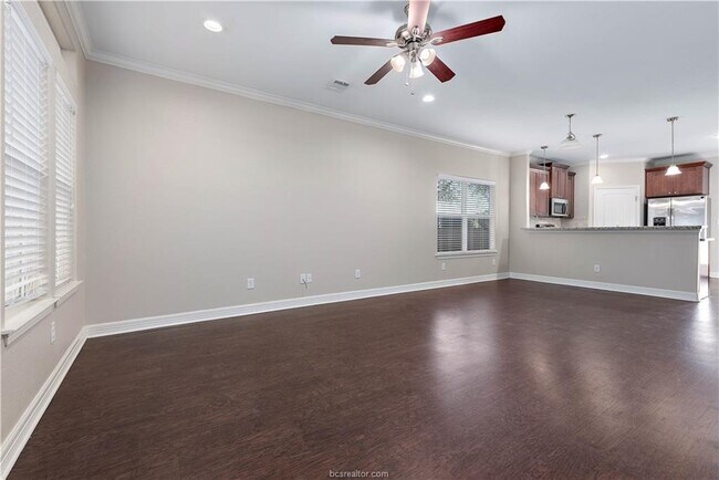 Foto del edificio - 1422 Holleman Dr