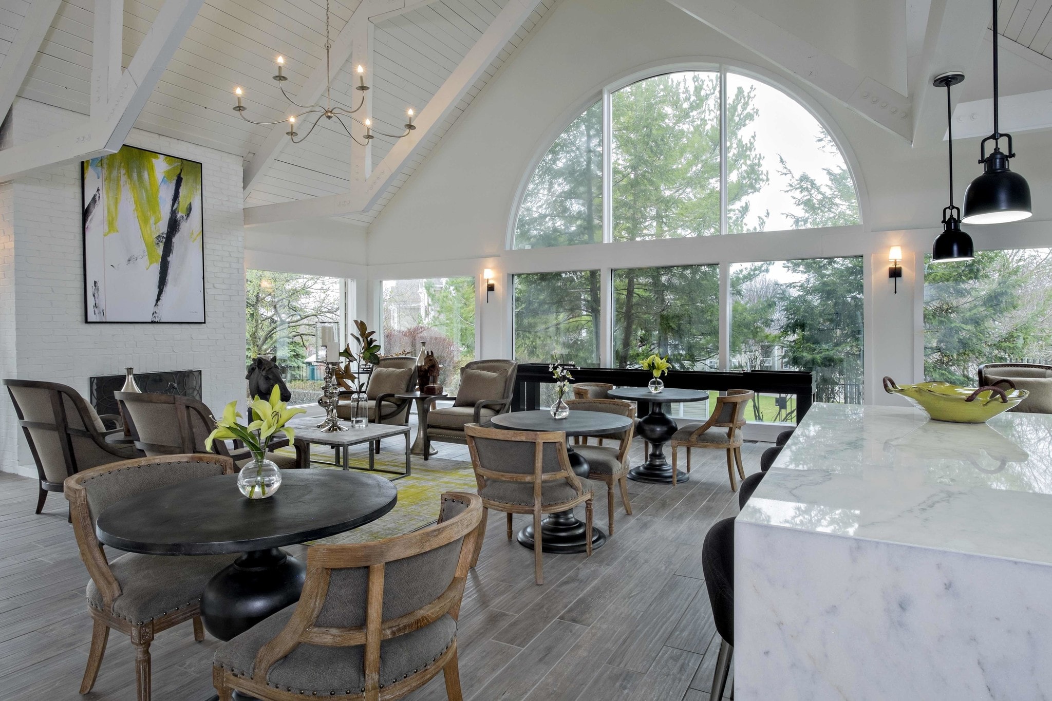Royal Oaks Apartments – photo 2