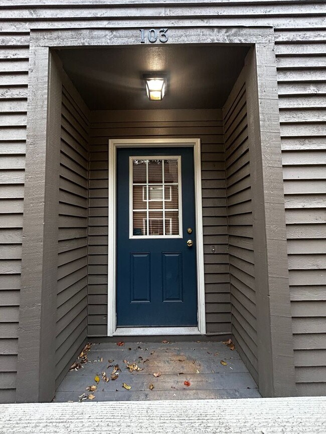 Foto del edificio - 2 Bedroom 2.5 Bathroom Condo close to Down...