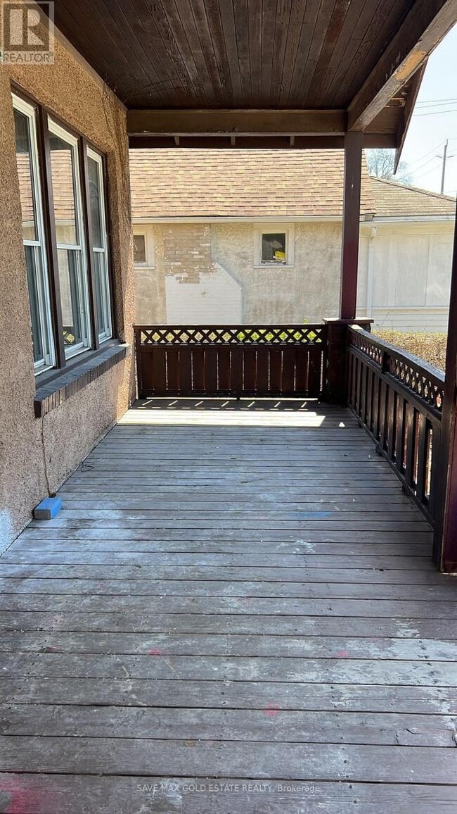 Building Photo - 1476 Dufferin Pl