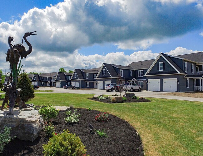 fuera de los apartamentos - Heron Pointe  Apartments