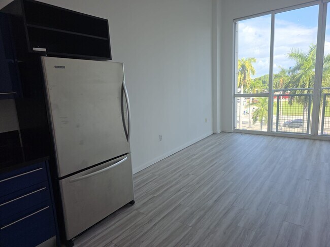 Foto del edificio - 244 Biscayne Blvd