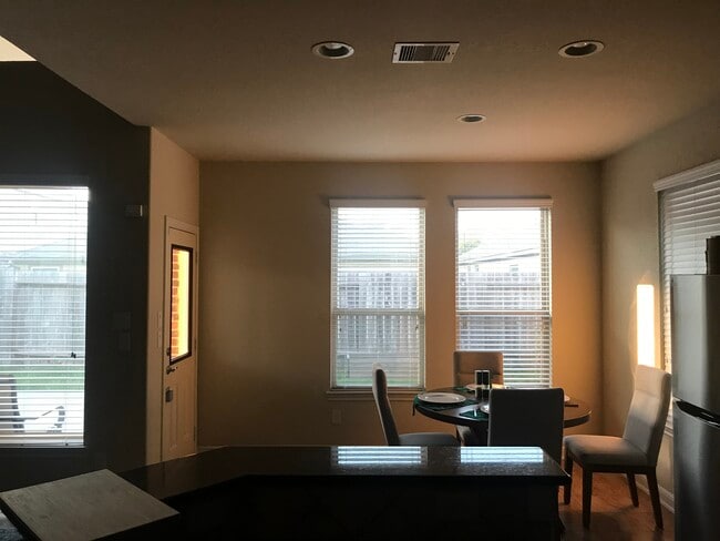 Building Photo - 10043 S Whimbrel Cir