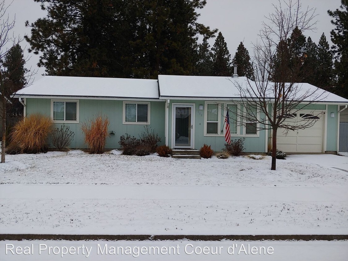 Foto principal - 3 br, 1 bath House - 1709 E Jenny Lynn Ln.