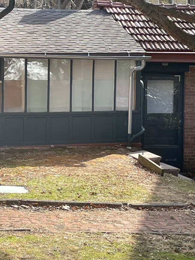 Building Photo - 109 Sage Pl