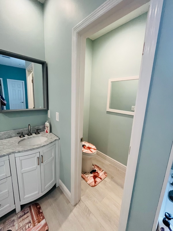 Foto del edificio - 8640 Rockland Dr