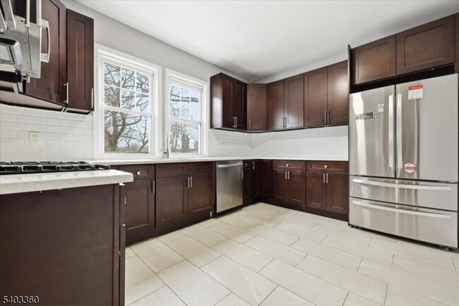 Building Photo - 76 Riggs Pl