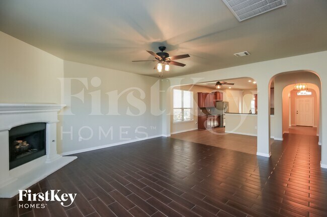 Foto del edificio - 9708 Allie Hope Ln